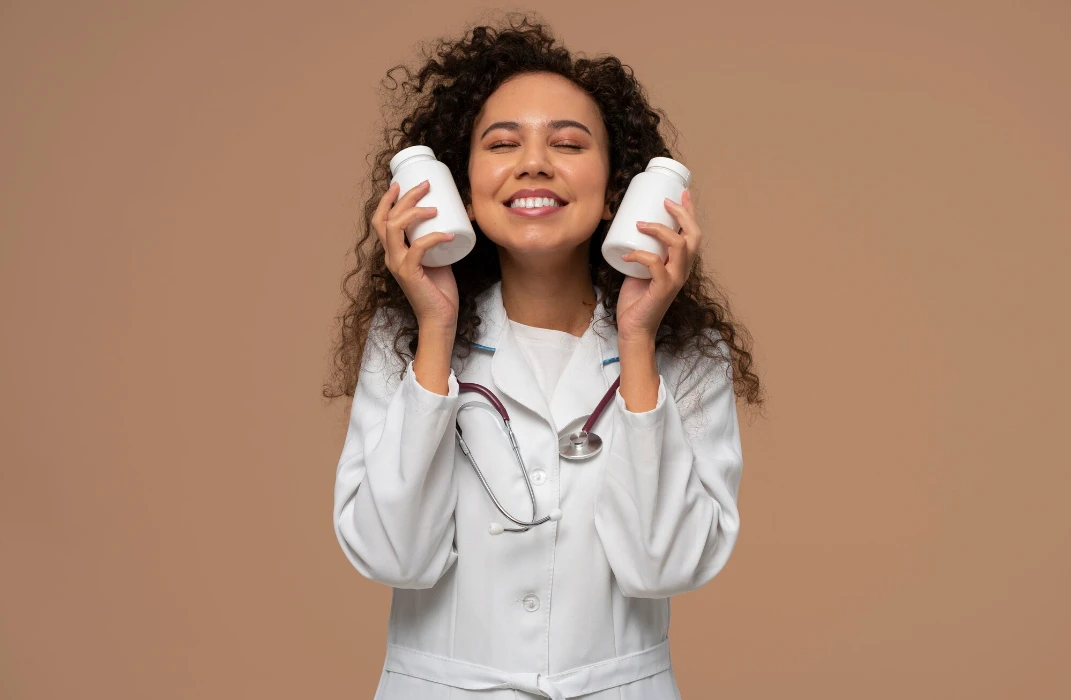 Medium shot woman working as doctor